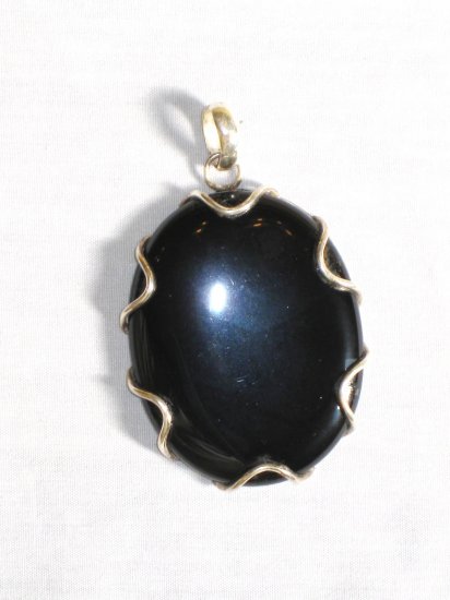 PN303 Onyx Pendant in Sterling Silver