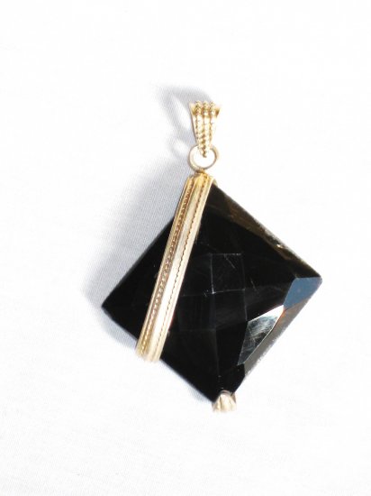 PN307 Onyx Pendant in Sterling Silver