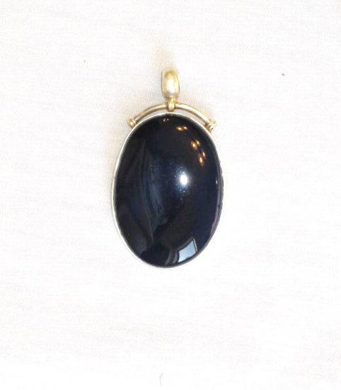 PN447 Onyx Pendant in Sterling Silver