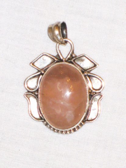 PN487 Rose Quartz Pendant in Sterling Silver