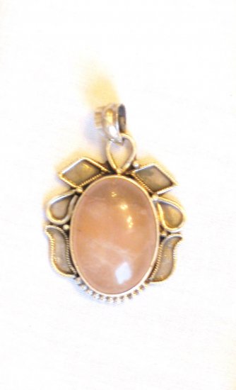 PN497 Rose Quartz Pendant in Sterling Silver