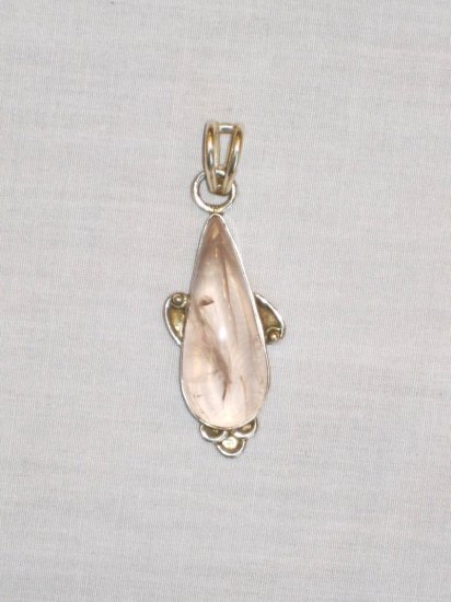 PN507 Rose Quartz Pendant in Sterling Silver