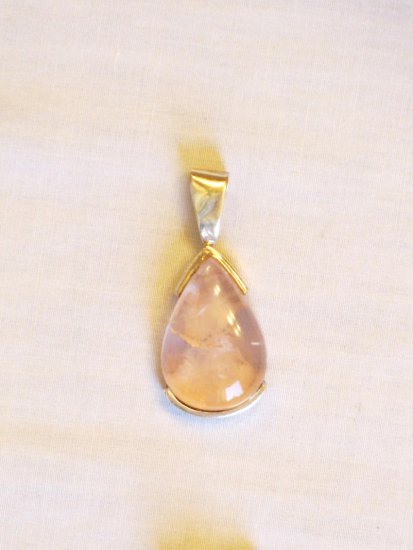 PN511 Rose Quartz Pendant in Sterling Silver