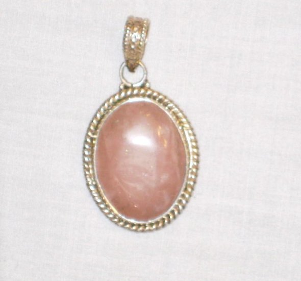 PN513 Rose Quartz Pendant in Sterling Silver
