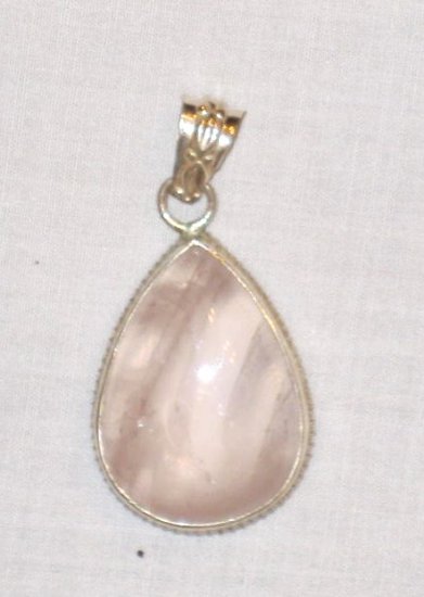 PN515 Rose Quartz Pendant in Sterling Silver