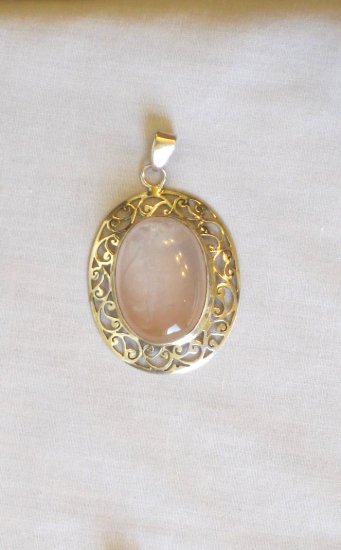 PN458 Rose Quartz Pendant in Sterling Silver