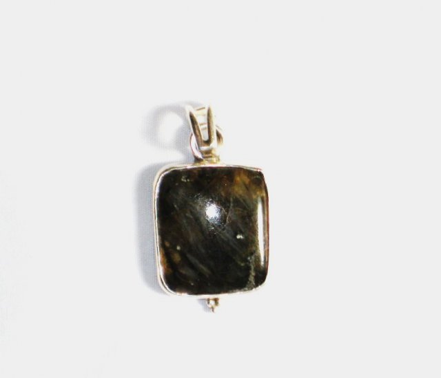 PN191 Labradorite Pendant in Sterling Silver
