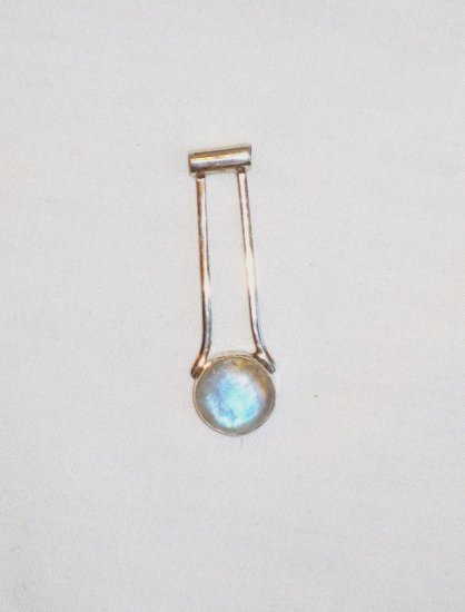 PN093 Moonstone Pendant in Sterling Silver