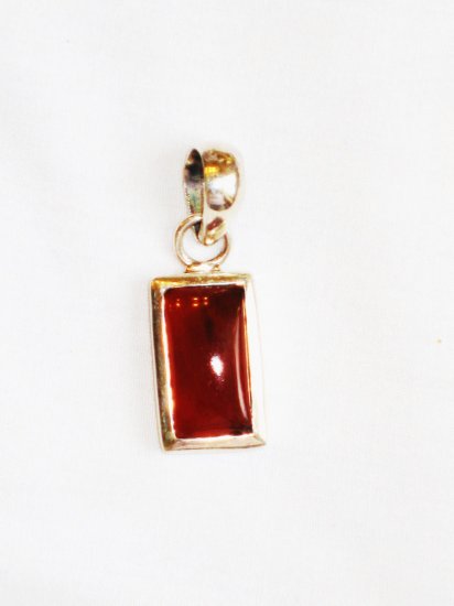 PN058 Carnelian Pendant in Sterling Silver