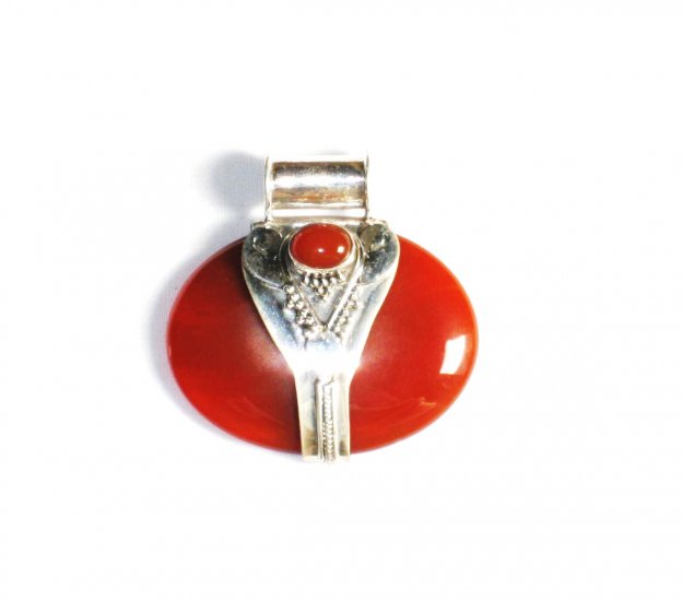 PN136 Carnelian Pendant in Sterling Silver