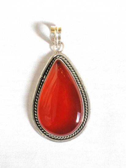 PN313 Carnelian Pendant in Sterling Silver