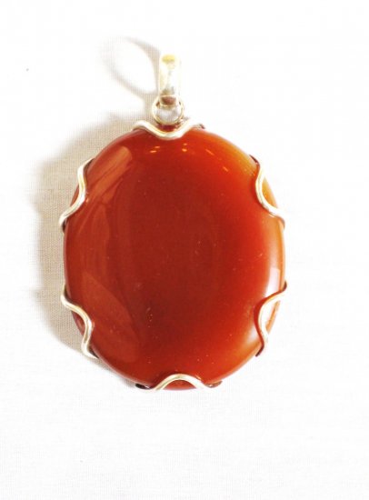 PN320 Carnelian Pendant in Sterling Silver