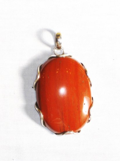 PN299 Red Jasper Pendant in Sterling Silver