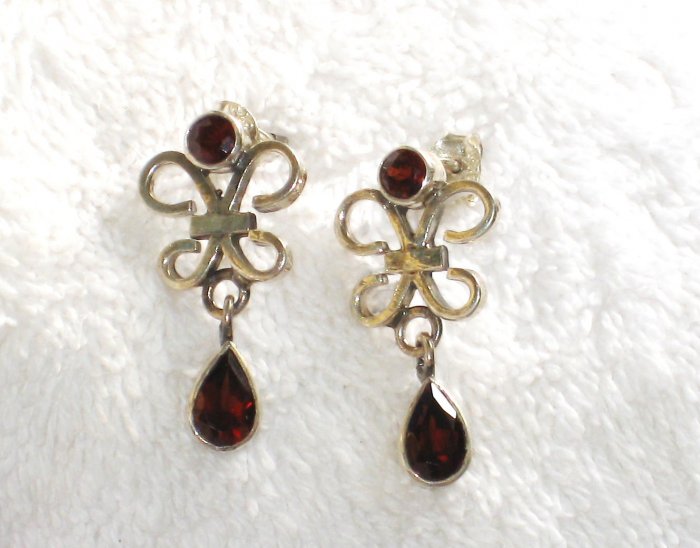 ER070 Garnet Earrings set in sterling silver - SOLD