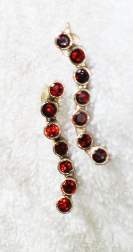 ER088 Garnet Earrings set in sterling silver