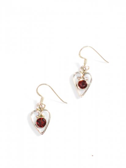 ST256 Garnet Earrings set in sterling silver
