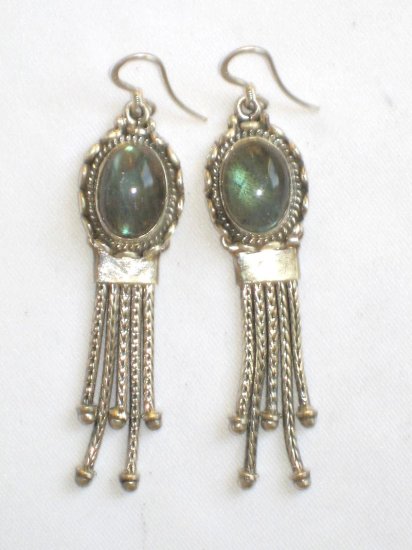 ER012 Labradorite Earrings set in sterling silver