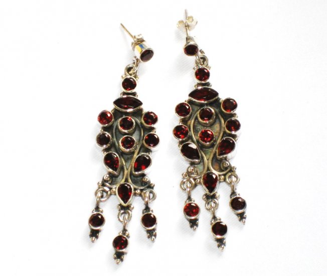 ER068 Cut Stone Garnet Earrings in Sterling Silver