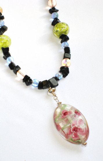 ST299 Murano Glass Necklace, Earrings and Bracelet in Sterling Silver
