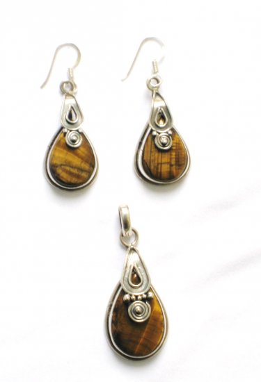 ER104 Tiger's Eye Pendant and Earrings Set in Sterling Silver