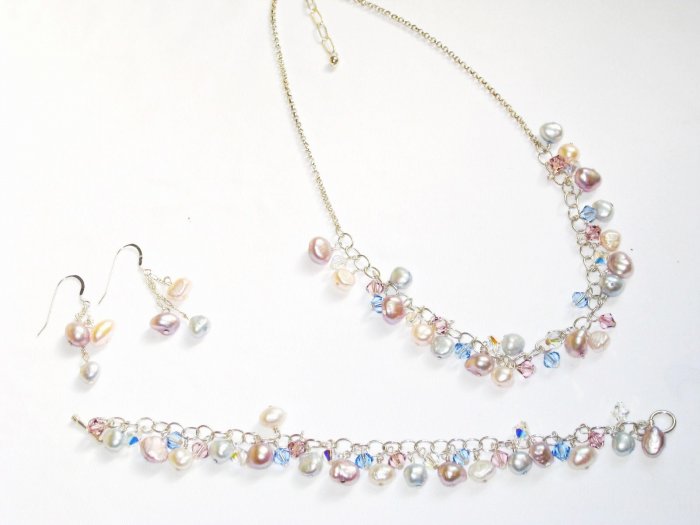 ST291 Pearl Necklace, Bracelet and Earrings Set in Sterling Silver