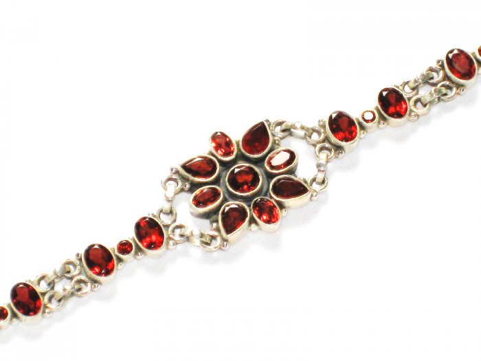 ST233 Garnet Bracelet in Sterling Silver
