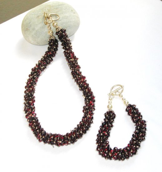 ST351 Garnet Necklace and Bracelet Set in Sterling Silver