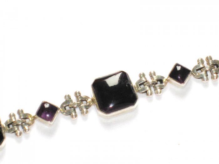 ST152 Amethyst Bracelet in Sterling Silver