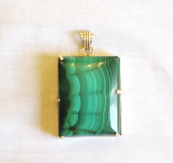 PN410 Malachite Pendant in Sterling Silver