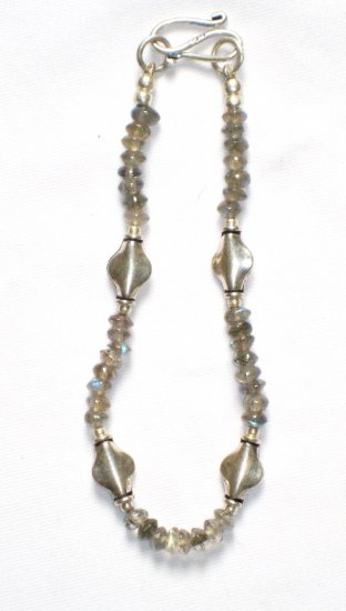 ST015 Labradorite Bracelet in Sterling Silver
