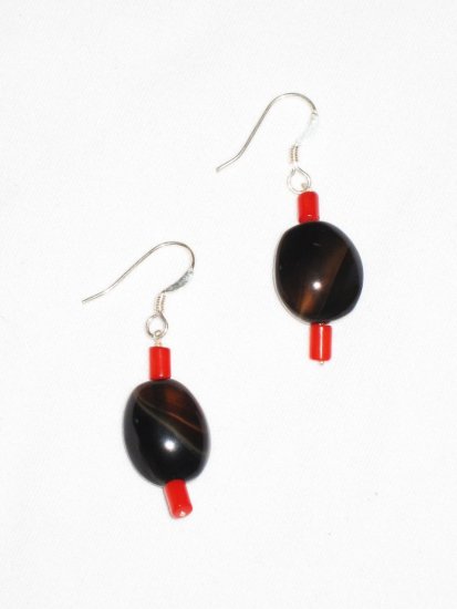 ST588 Onyx Earrings in Sterling Silver