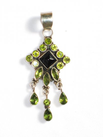 ST241 Peridot Pendant in Sterling Silver
