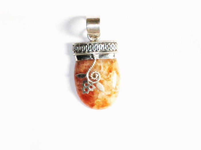 PN128 Agate Pendant in Sterling Silver