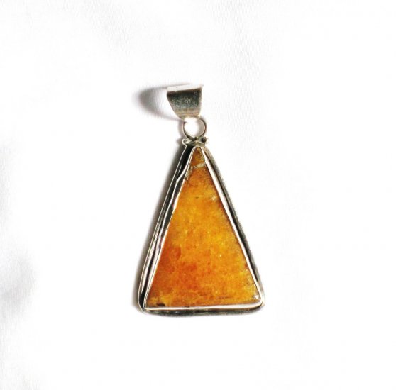 PN140 Agate Pendant in Sterling Silver