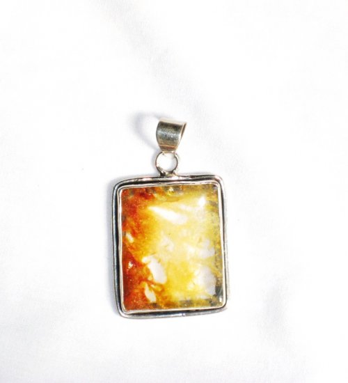 PN146 Agate Pendant in Sterling Silver
