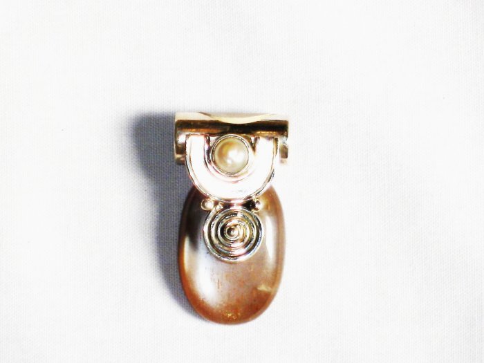 PN210 Agate Pendant in Sterling Silver - MISSING