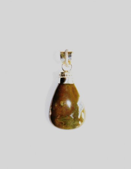 PN237 Agate Pendant in Sterling Silver