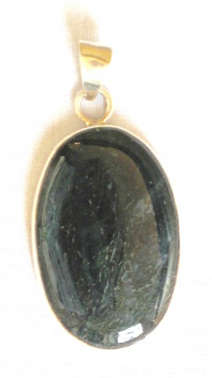 PN484 Agate Pendant in Sterling Silver