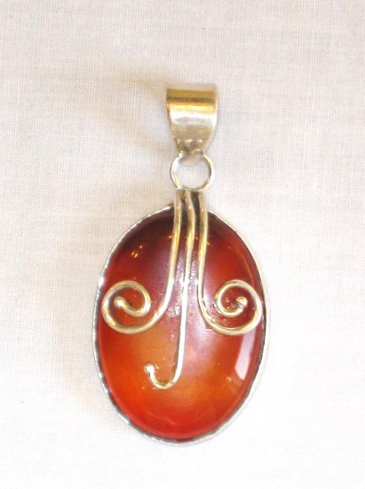 PN414 Carnelian Pendant in Sterling Silver