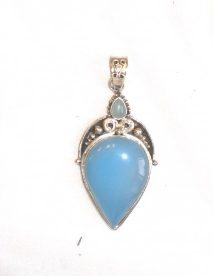 PN065 Chalcedony Pendant in Sterling Silver