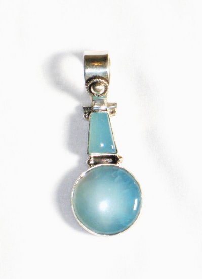 PN184 Chalcedony Pendant in Sterling Silver