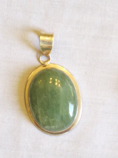 PN433 Flourite Pendant in Sterling Silver