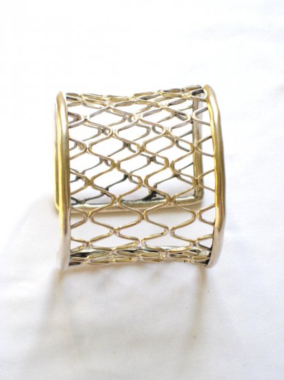AQ069 Bangle in Sterling Silver
