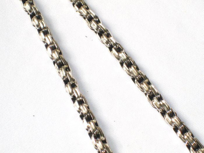 AQ139 18 inch Antique Silver Chain