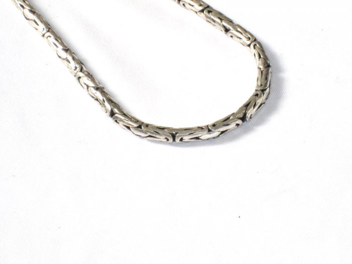 AQ144 17 inch Antique Silver Chain