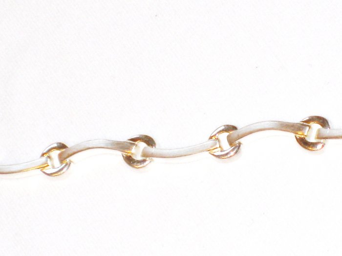 MD001 Linked Bracelet in Sterling Silver