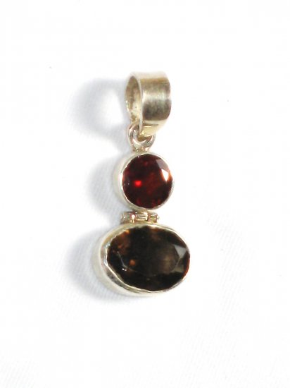 ST253 Garnet and Smoky Quartz Cut Stone Pendant in Sterling Silver