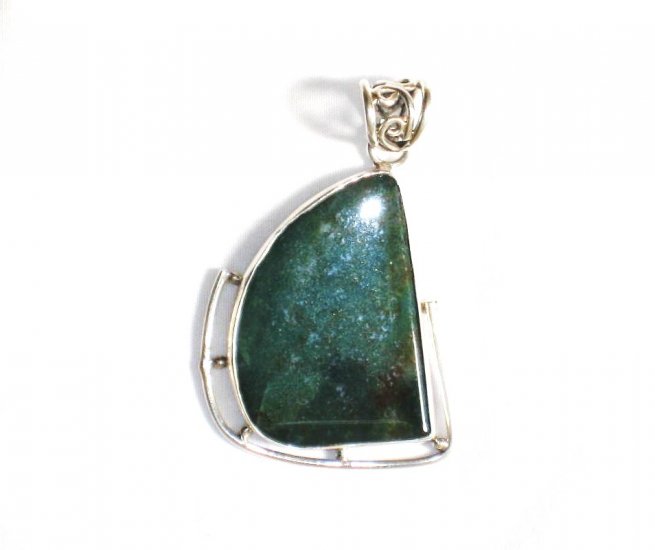 PN214 Moss Agate Pendant in Sterling Silver