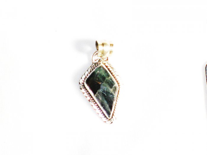 PN216 Moss Agate Pendant in Sterling Silver