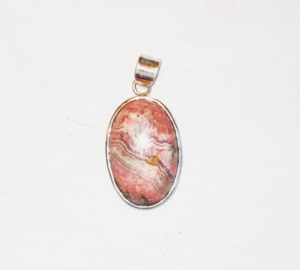 PN106 Pink Agate Pendant in Sterling Silver